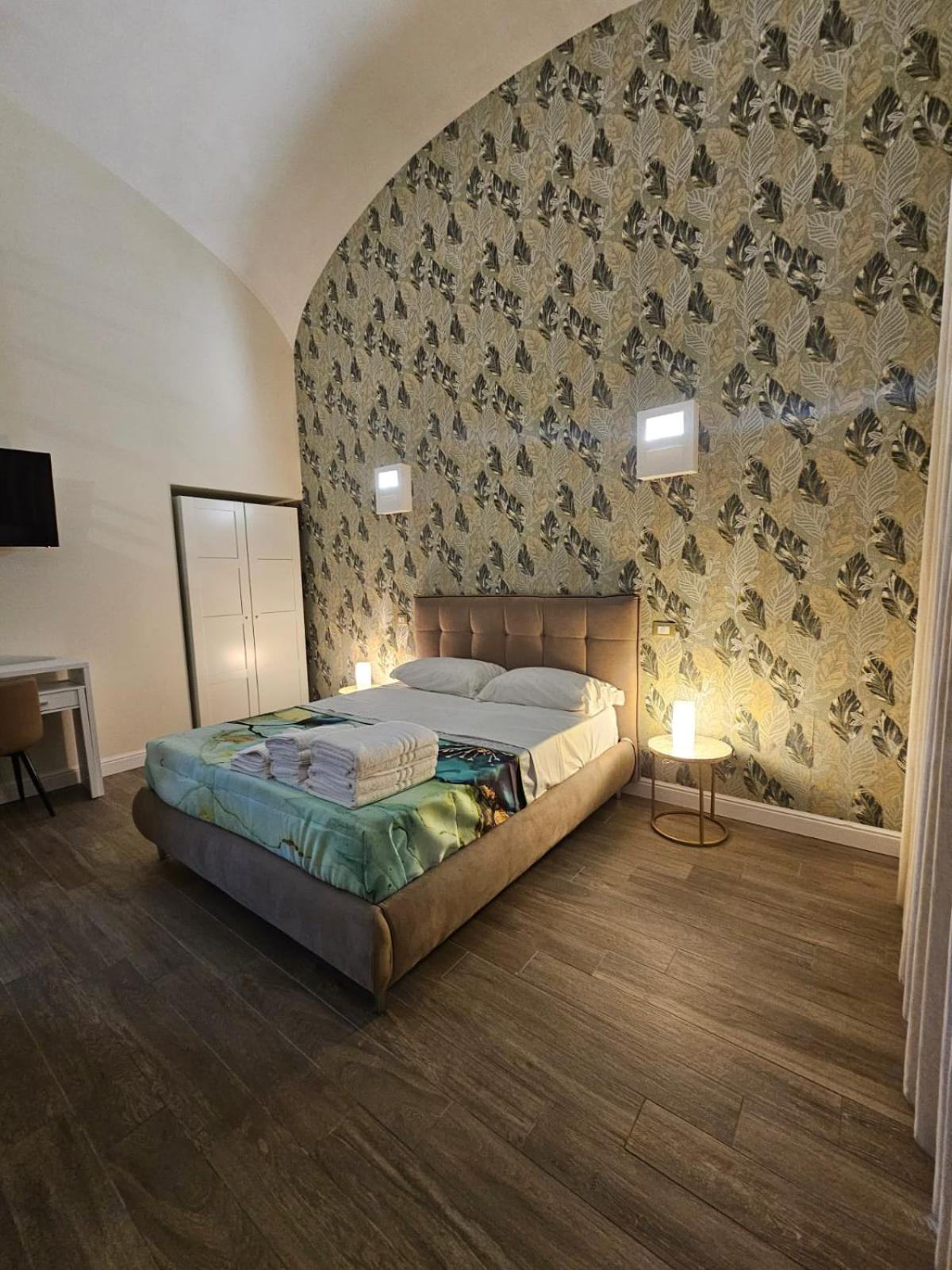 Napoli The Charme Bed & Breakfast Exterior photo