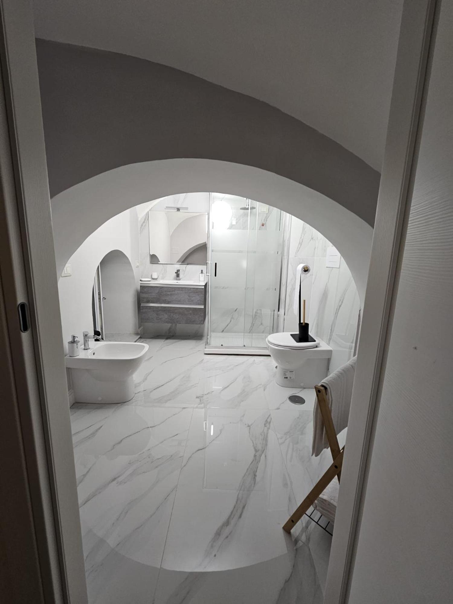 Napoli The Charme Bed & Breakfast Exterior photo
