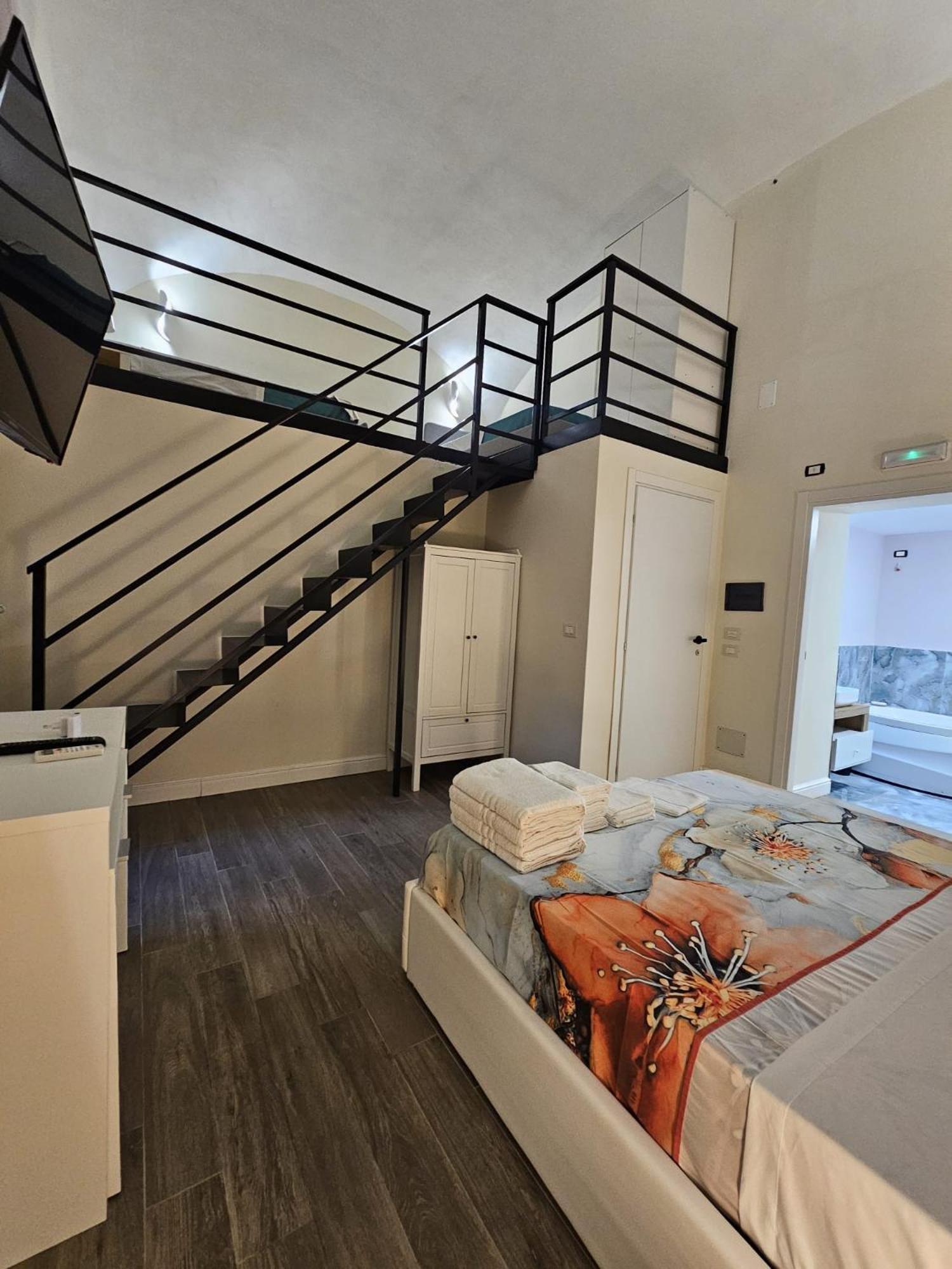 Napoli The Charme Bed & Breakfast Exterior photo